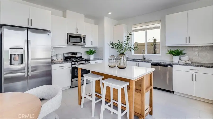 17886 Mckenzie Court, Hesperia, CA 92345 - #2