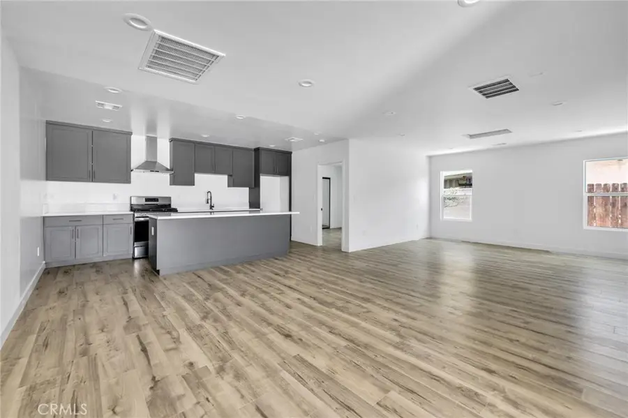 1601 W 165th Street, Compton, CA 90220 - #2