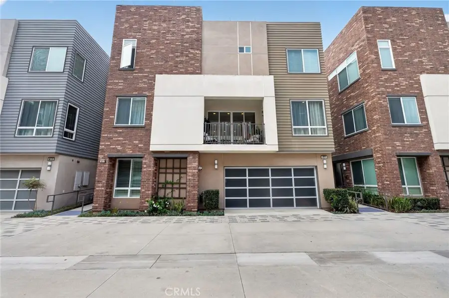 821 Brickyard, Costa Mesa, CA 92627 - #3