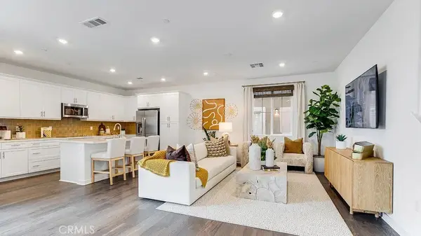 1360 Thunderbolt Lane, Rialto, CA 92376