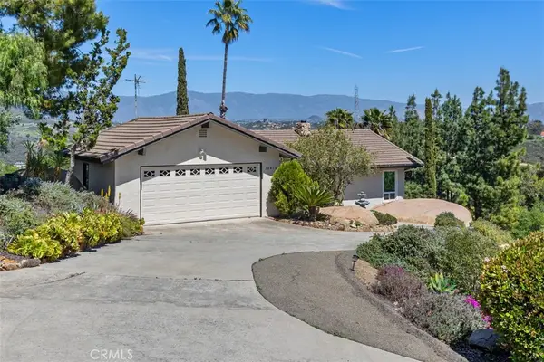 28410 Faircrest Way, Escondido, CA 92026