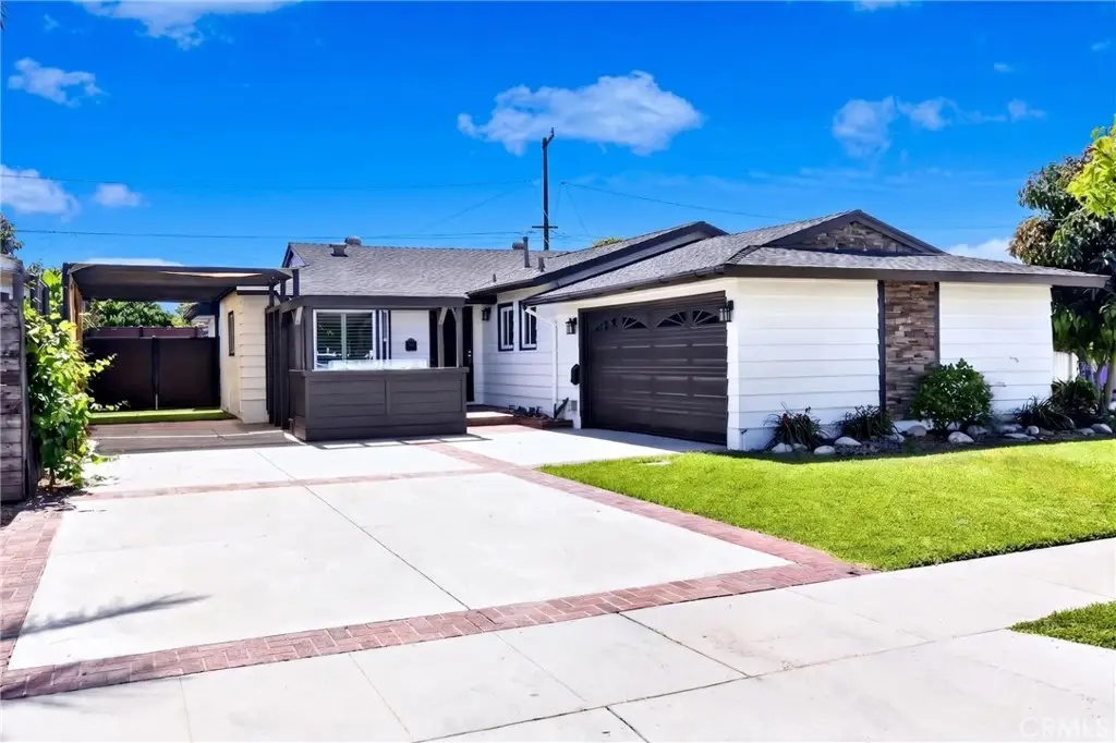 2425 Heather Avenue, Long Beach, CA 90815 - #1