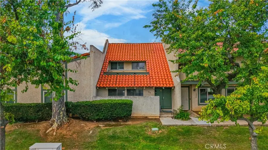 1312 Camelot, Corona, CA 92882 - #3