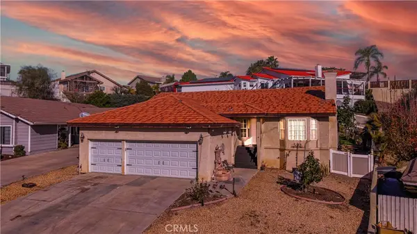 22196 Hoofbeat Way, Canyon Lake, CA 92587