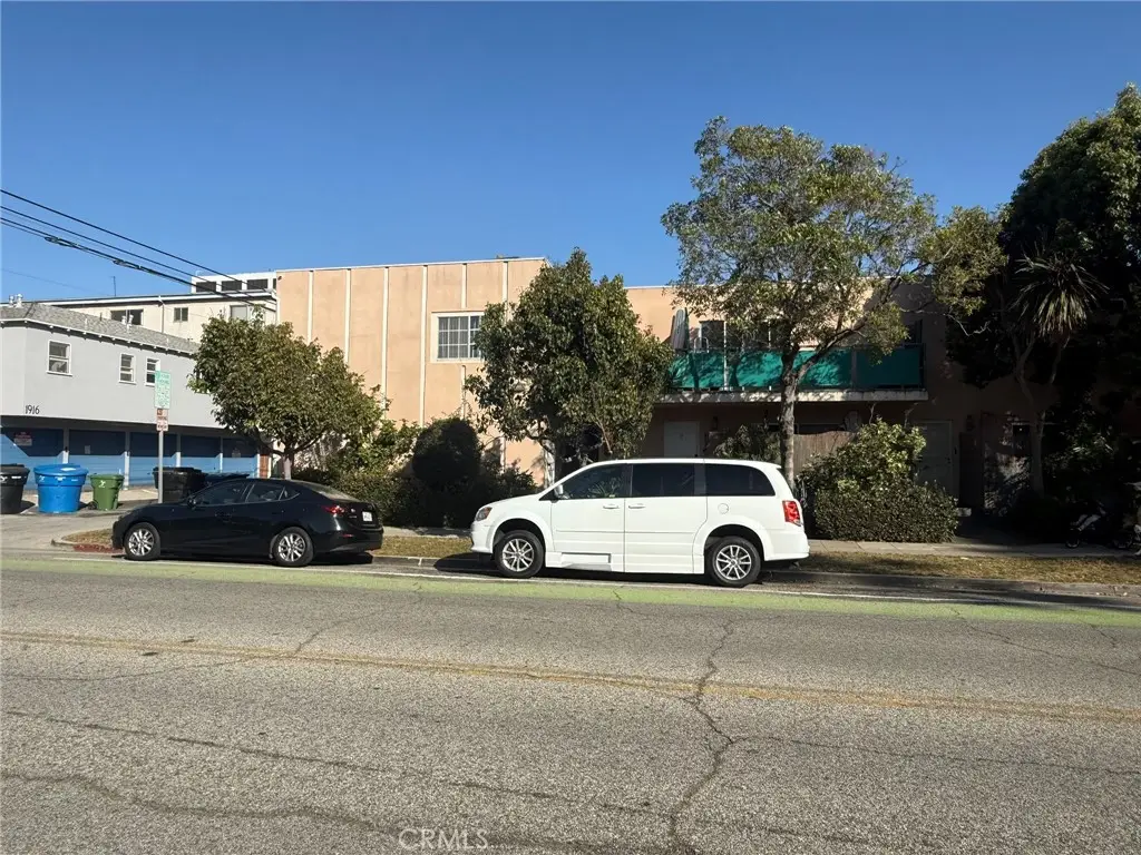 1902 Arizona, Santa Monica, CA 90404 - #1