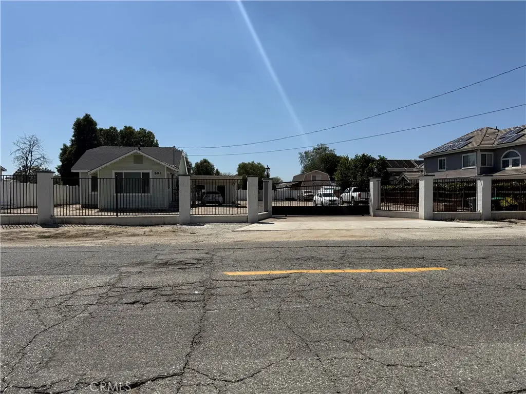 681 N Soboba, Hemet, CA 92544 - #1