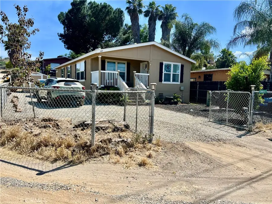 24691 Carl, Wildomar, CA 92595 - #2