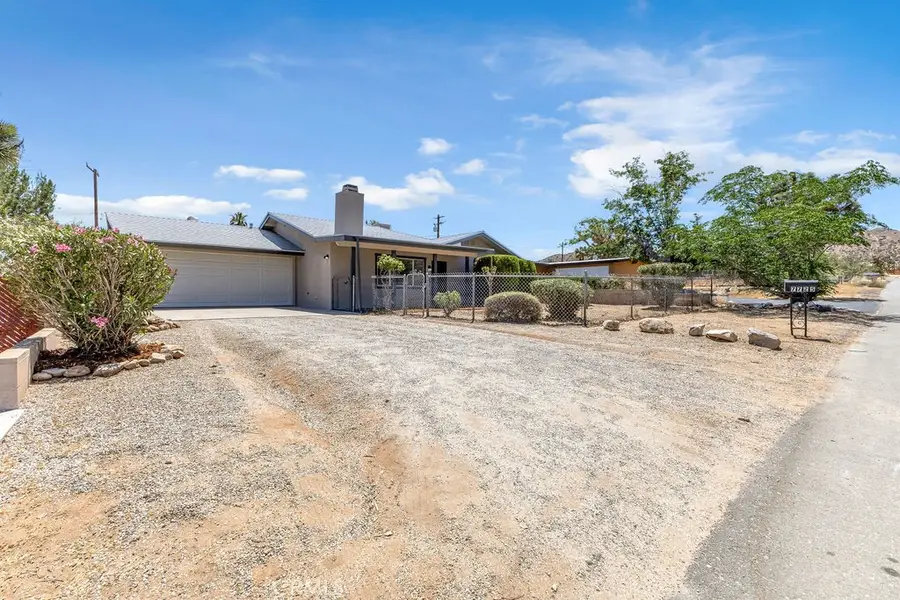 7725 Shawnee, Yucca Valley, CA 92284 - #2