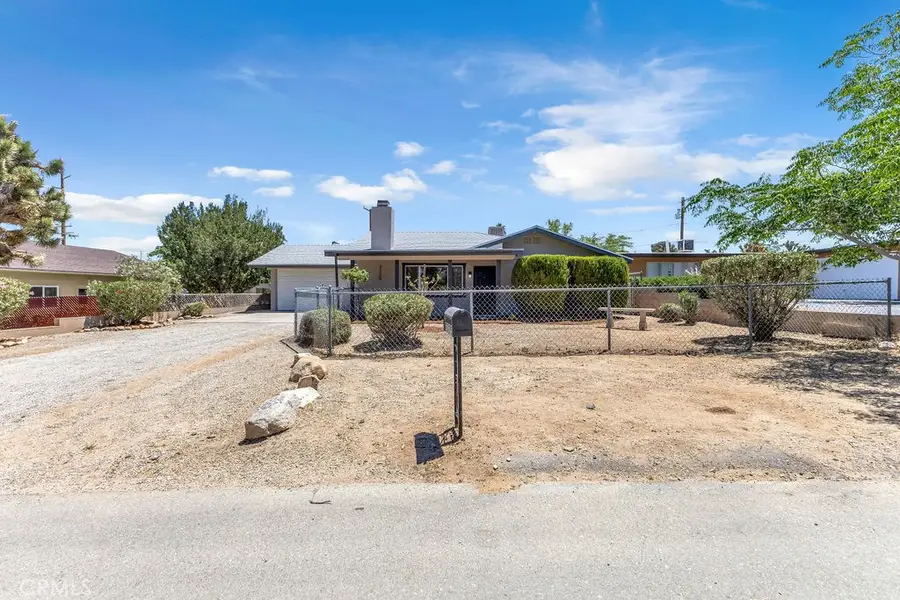 7725 Shawnee, Yucca Valley, CA 92284 - #3