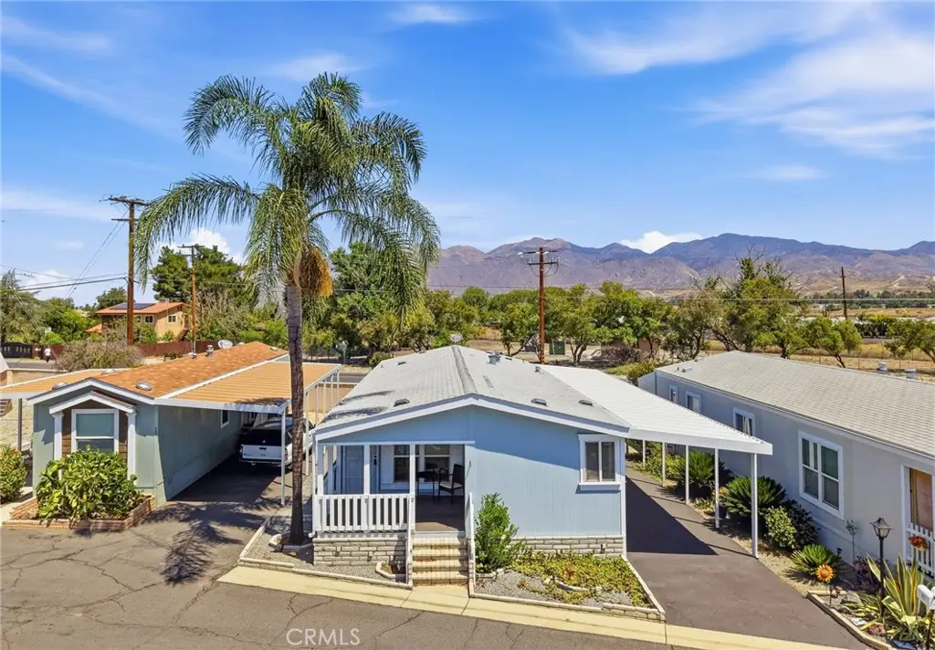 880 N Lake Street #49, Hemet, CA 92544 - #1