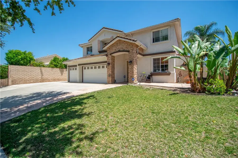 925 Hemingway Drive, Corona, CA 92878 - #2