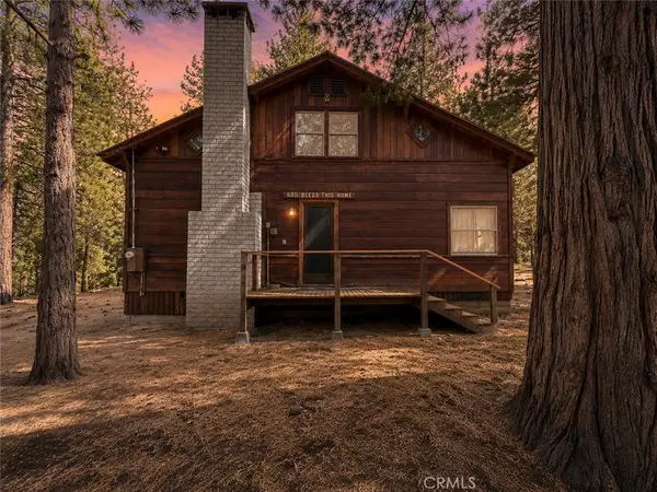 25400 Marion Ridge Dr, Idyllwild, CA 92549