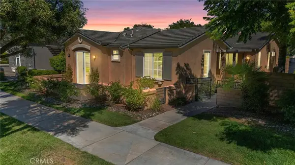 196 Four Seasons Boulevard, Hemet, CA 92545