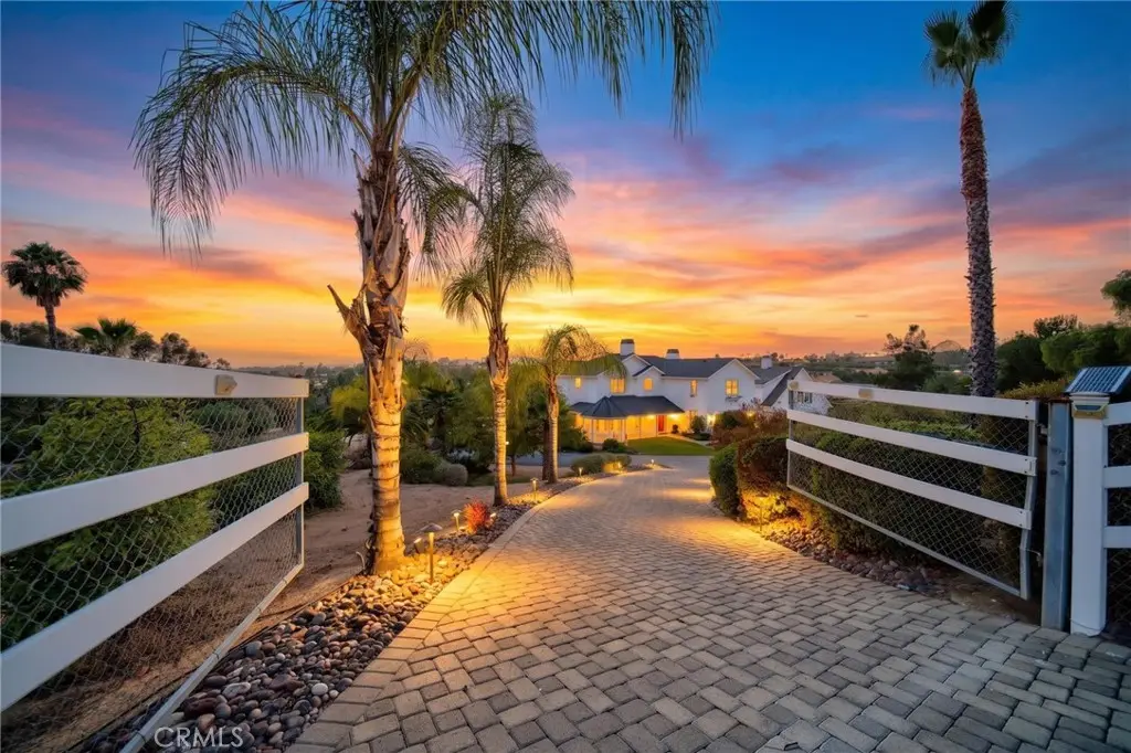 1130 Sierra Bonita, Fallbrook, CA 92028 - #1