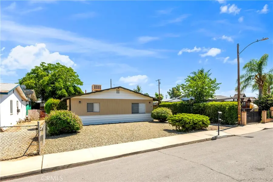 346 E 6th, San Jacinto, CA 92583 - #2