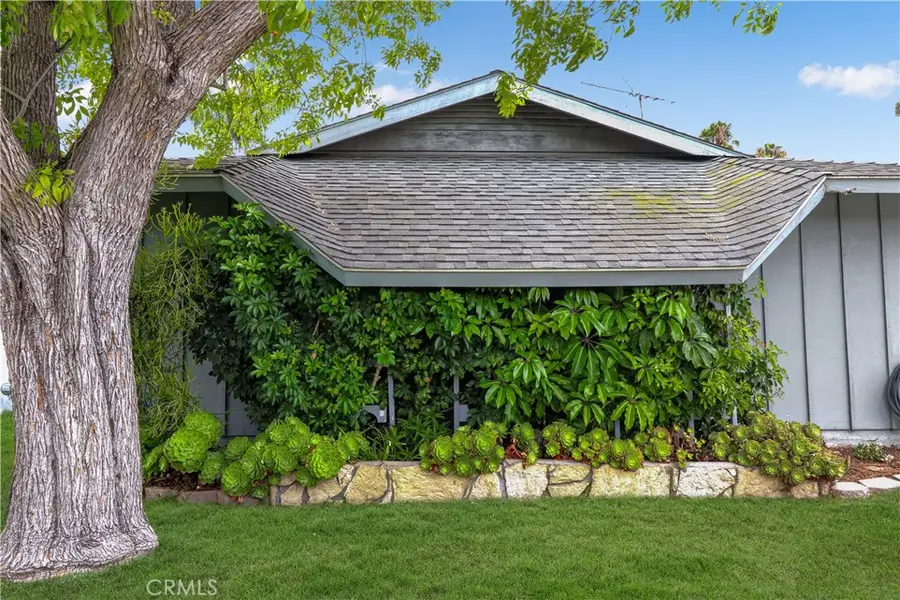 3120 Pierce Avenue, Costa Mesa, CA 92626 - #2