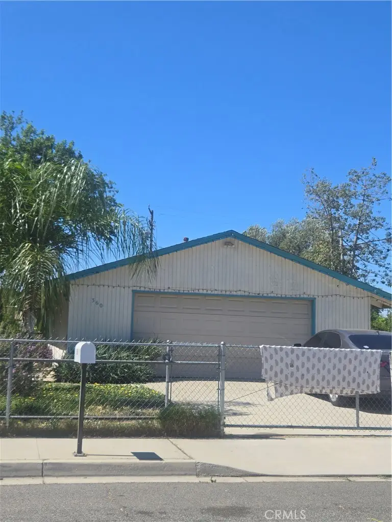 360 W 5th, San Jacinto, CA 92583 - #1
