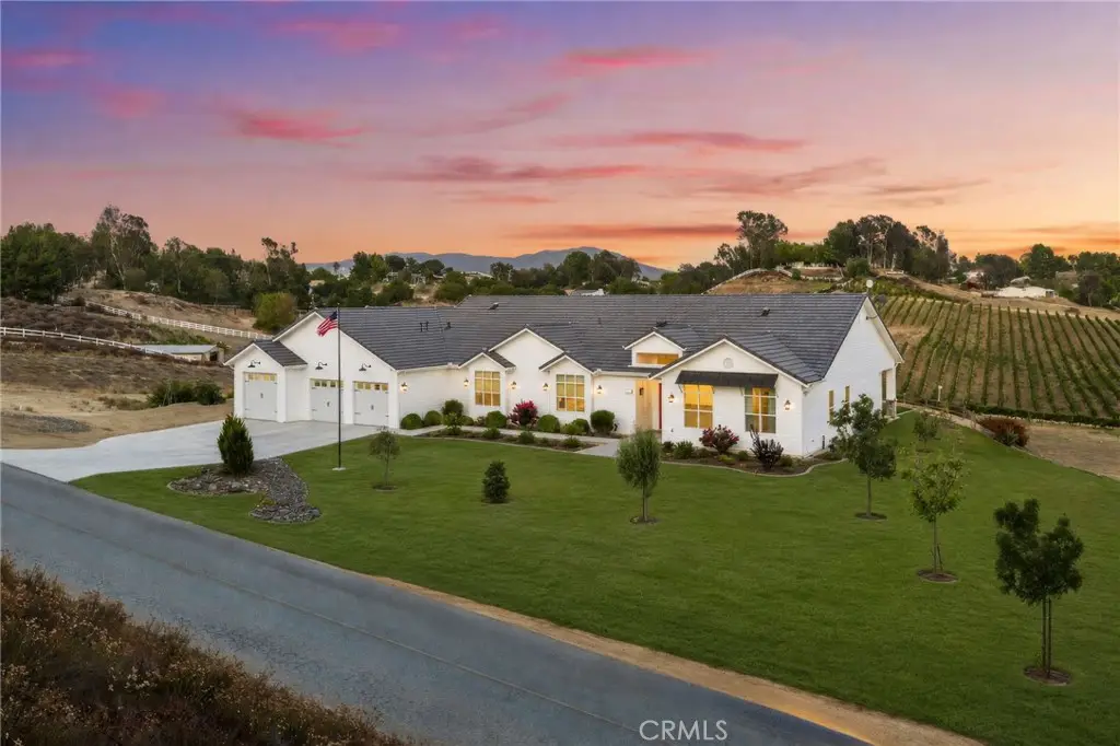 41799 Calle Contento, Temecula, CA 92592 - #1