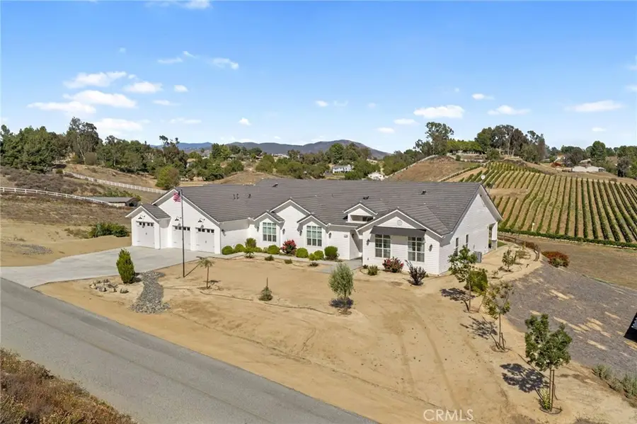 41799 Calle Contento, Temecula, CA 92592 - #3