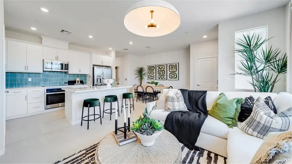 2703 Cloudview Privado, Ontario, CA 91761 - #1