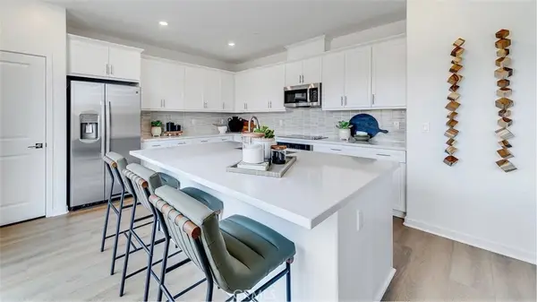 3250 Floral Paseo, Ontario, CA 91761