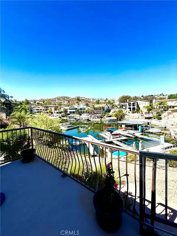 21931 Strawberry, Canyon Lake, CA 92587
