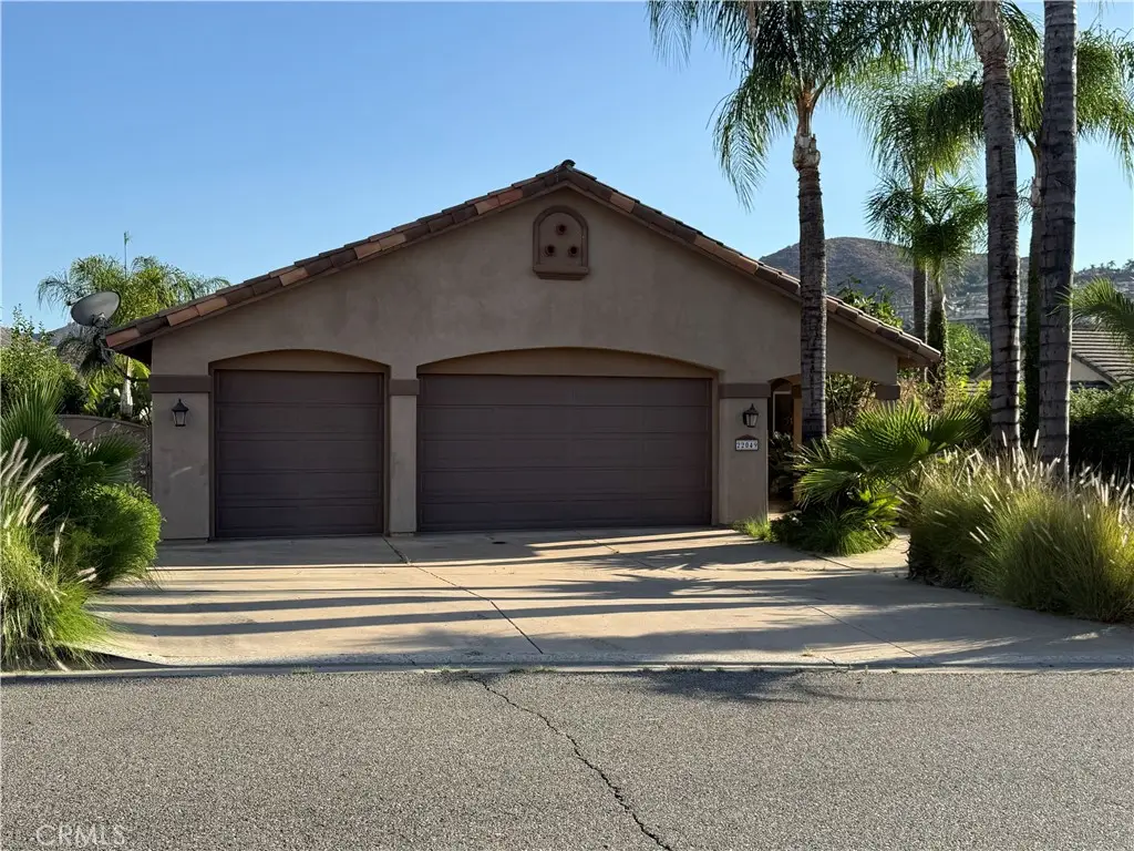 22049 Loch Lomond, Canyon Lake, CA 92587 - #1