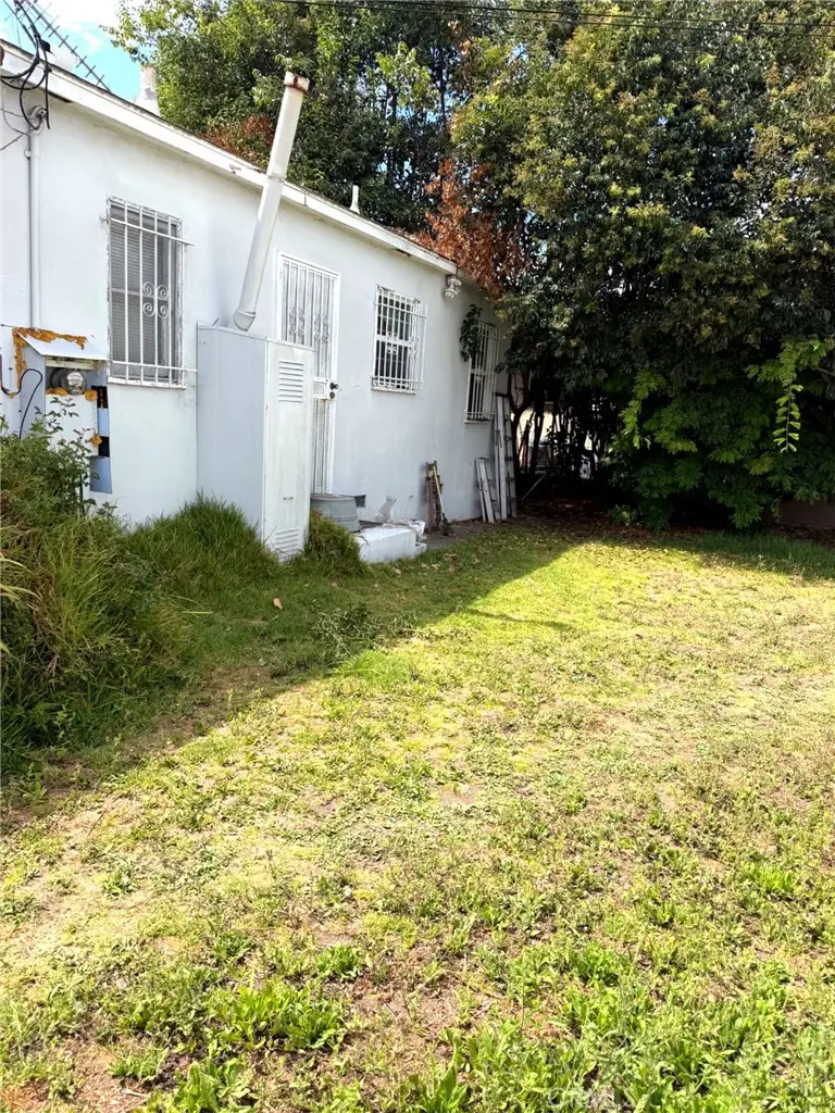 3050 11th, Los Angeles, CA 90018 - #2