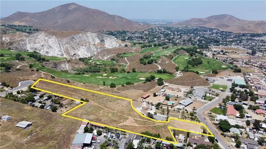3450 Scenic Drive, Riverside, CA 92509 - #2