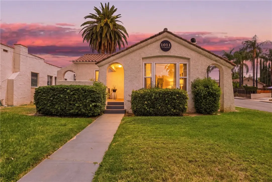 1011 W Cypress Avenue, Redlands, CA 92373 - #1