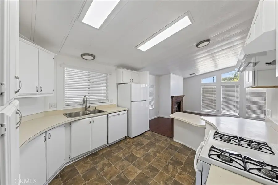 913 S Grand Avenue S #35, San Jacinto, CA 92582 - #3