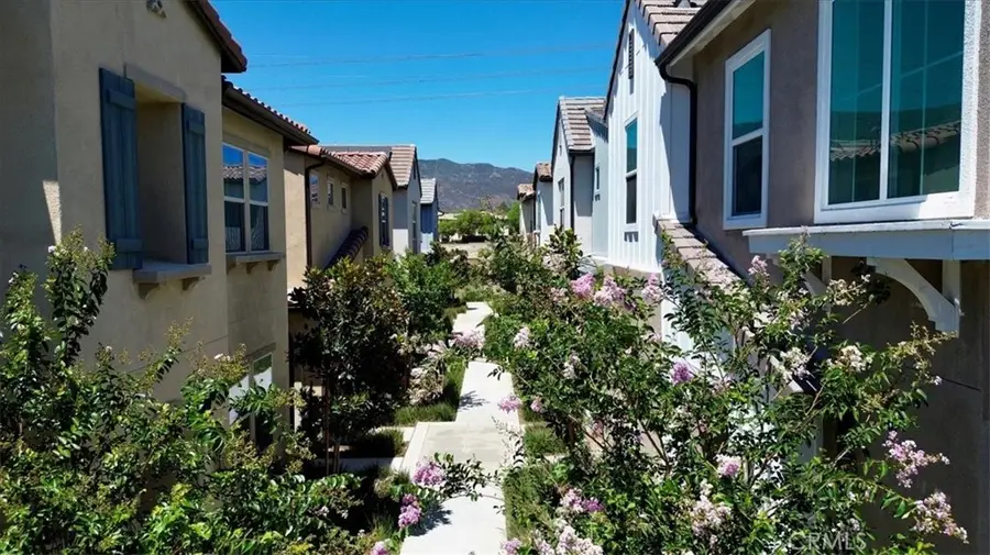 16008 Jamie Lane #2, Fontana, CA 92336 - #2