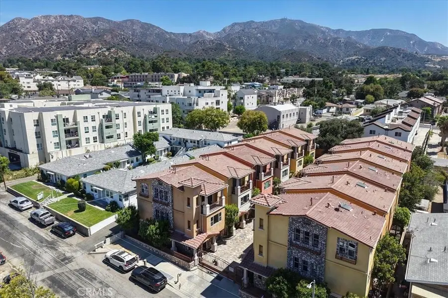 10121 W Amber Court, Tujunga, CA 91042 - #3