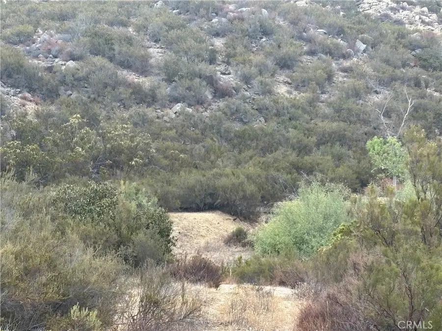 8 Wiley Road, Hemet, CA 92544 - #2