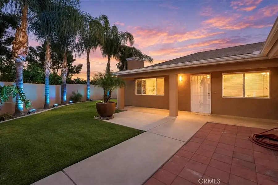 402 S Harvard Street, Hemet, CA 92543 - #3