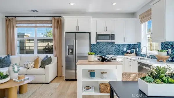 4560 S Forsyth Paseo, Ontario, CA 91762