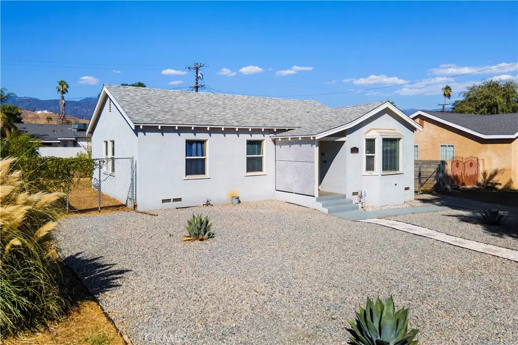 1068 W 24th, San Bernardino, CA 92405 - #1