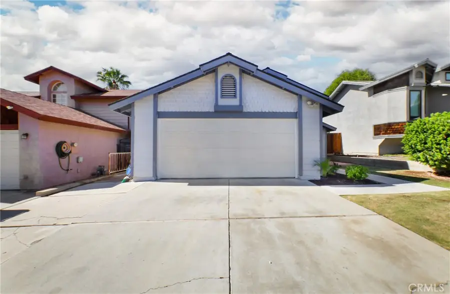 2712 Sunview, Bakersfield, CA 93306 - #2
