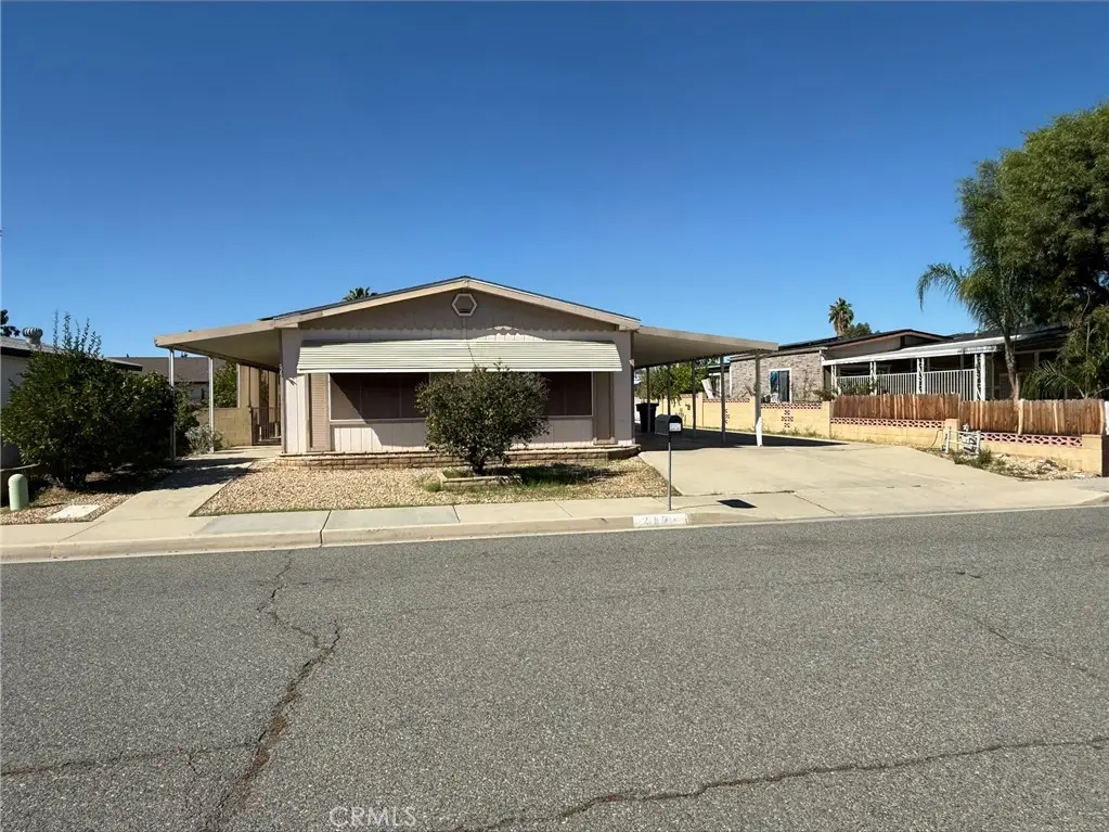 217 Flora Vista, San Jacinto, CA 92582 - #1