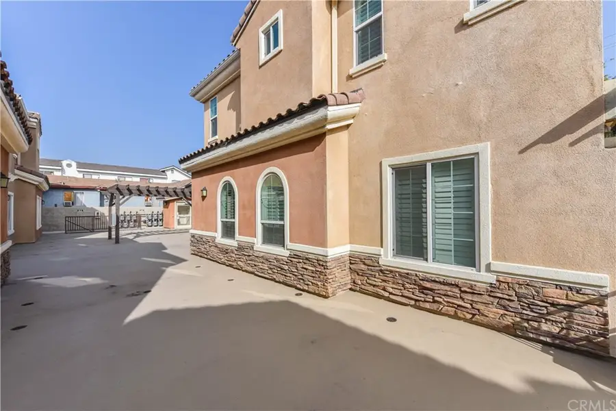 806 N Garfield Avenue #A, Alhambra, CA 91801 - #3