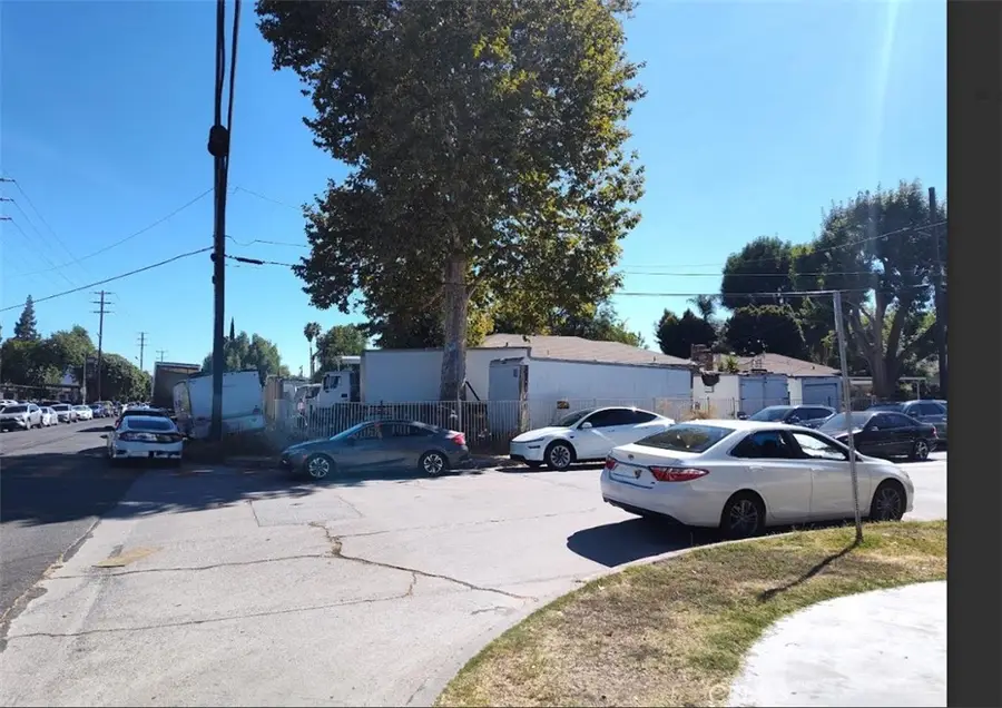 19106 Cantara Street, Reseda, CA 91335 - #2