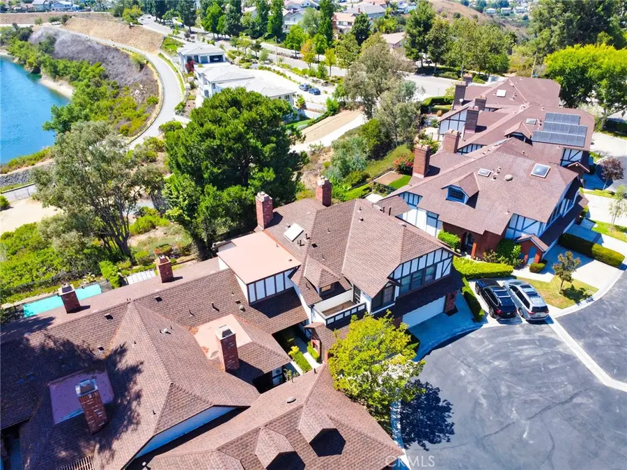 950 S Rim Crest Drive, Anaheim Hills, CA 92807 - Image #2