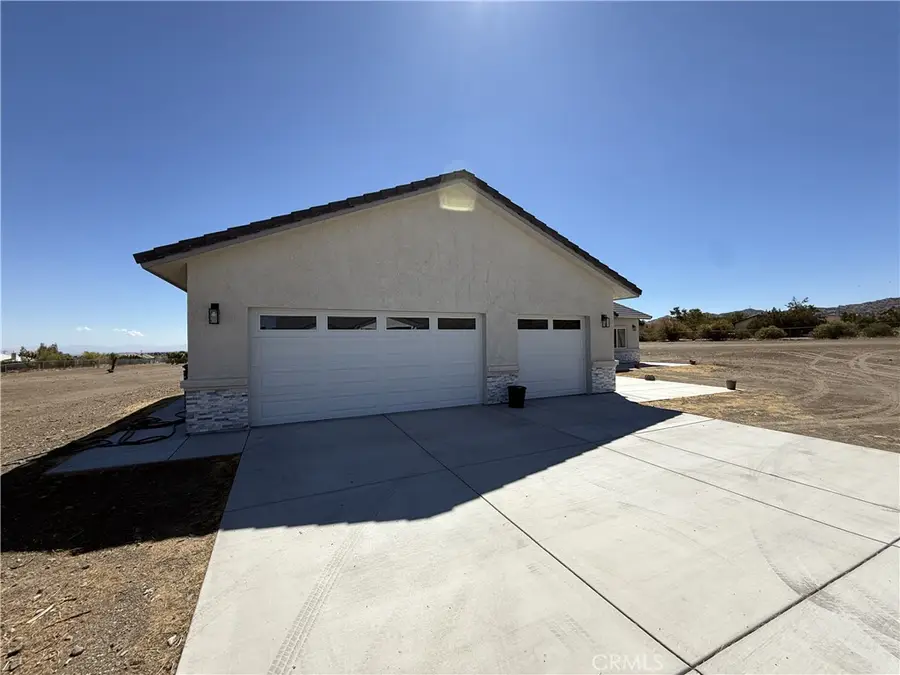 9591 Burbank Road, Phelan, CA 92371 - #2