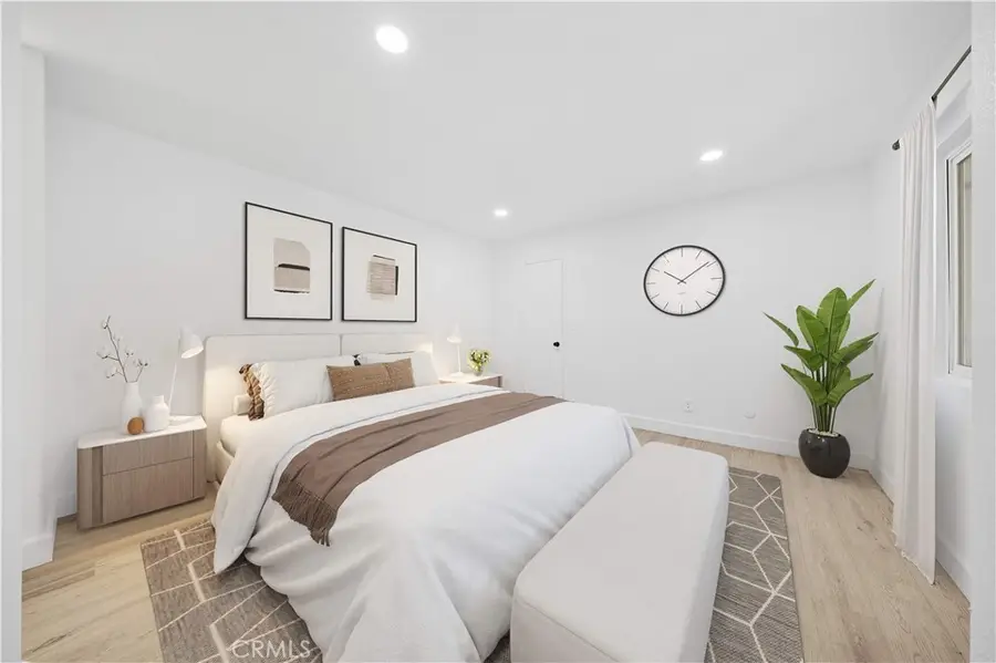 1001 W Macarthur #2, Santa Ana, CA 92707 - Image #3