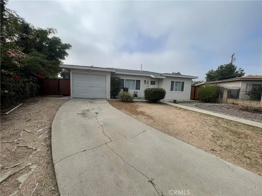 606 E De Anza Circle E, Ontario, CA 91761 - Image #2