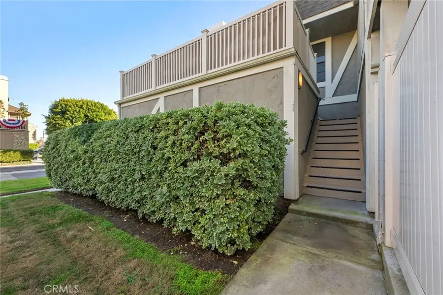 16125 Warmington Lane #12, Huntington Beach, CA 92649 - Image #3