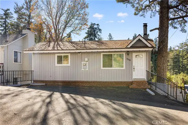 746 Arth Drive, Crestline, CA 92325