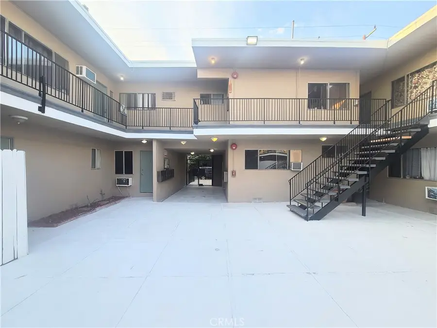 14696 Rayen, Panorama City, CA 91402 - #2