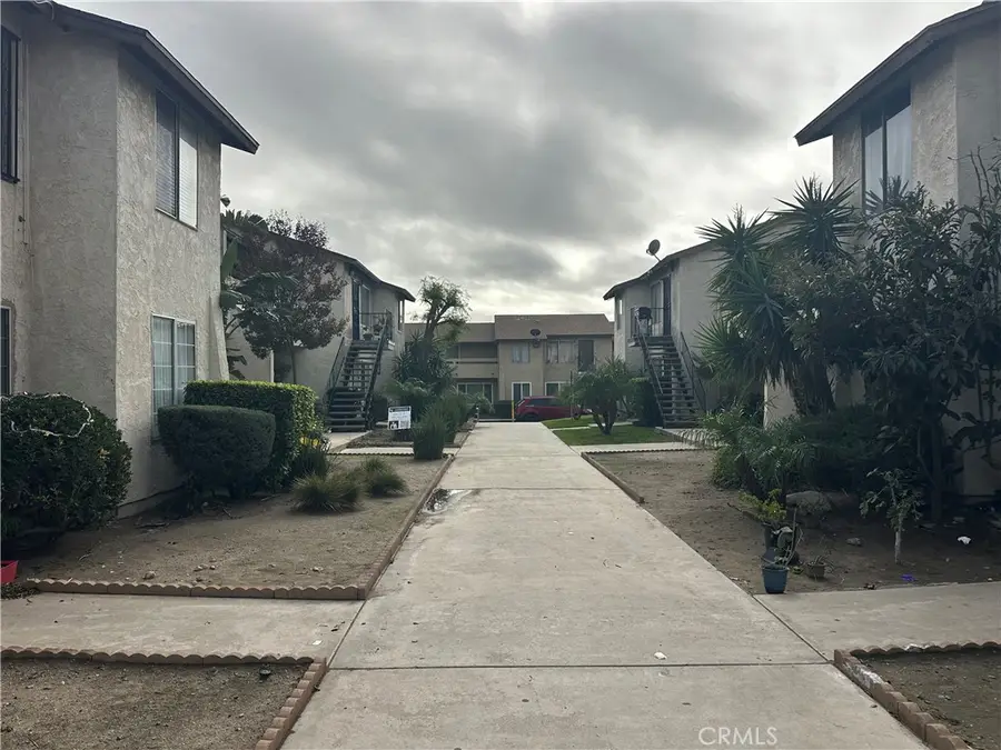 17425 Arrow #25, Fontana, CA 92335 - Image #2