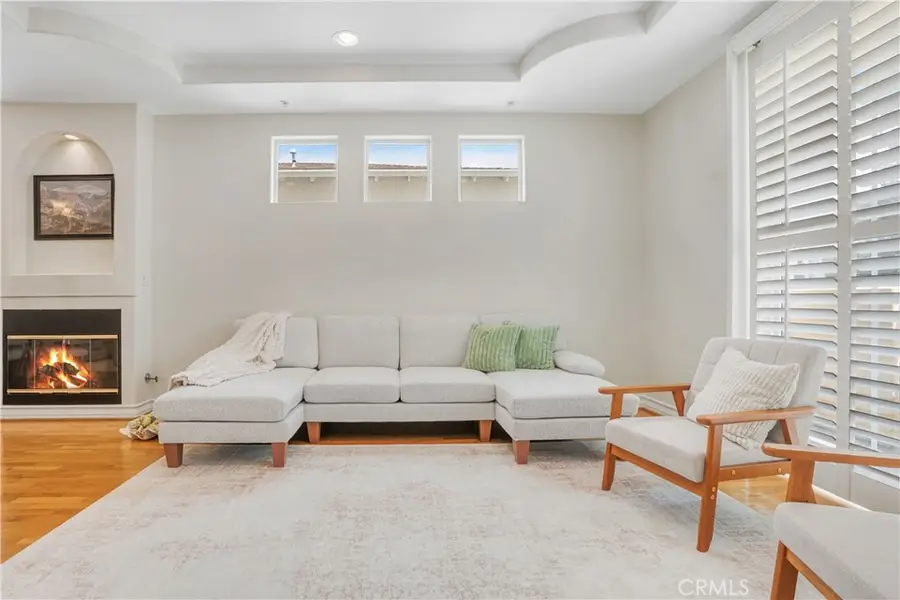 10623 Moorpark Street #1, Toluca Lake, CA 91602 - #3
